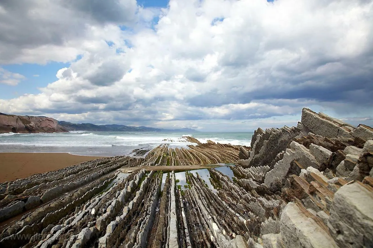 Urain Suites - Apartments At Flysch-Coast Zumaia Spain